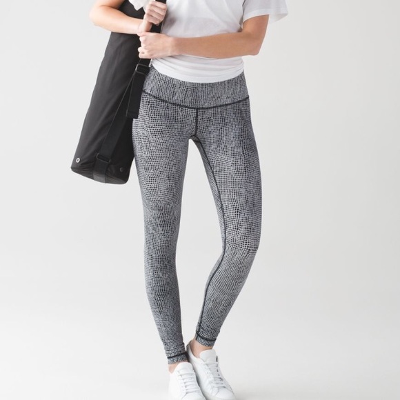 lululemon athletica Pants - Lululemon Wunder Under Pant III